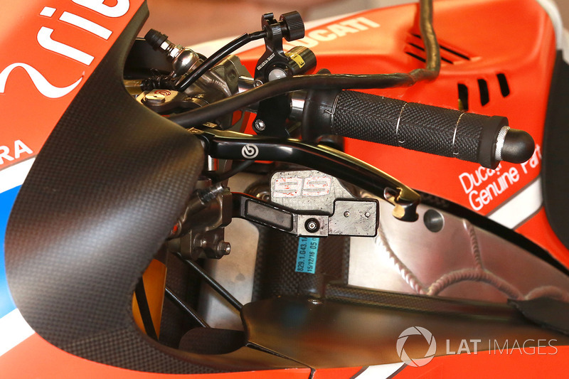 Jorge Lorenzo, Ducati Team finger operated rear brake lever