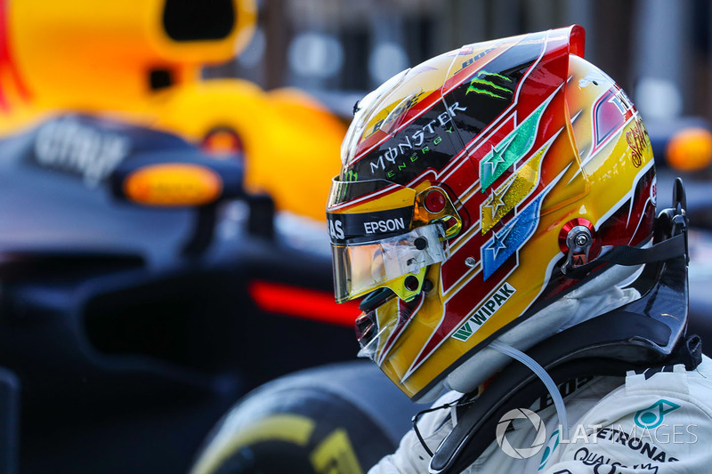 Yarış galibi Lewis Hamilton, Mercedes AMG F1, parc ferme