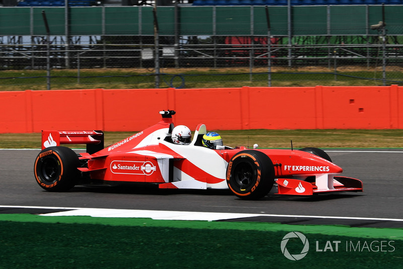 Zsolt Baumgartner, F1 Experiences 2-Seater driver