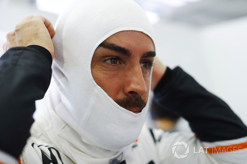 Assim como Vettel, Fernando Alonso interpreta o personagem de Hamilton na Espanha