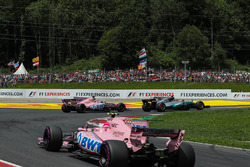 Lewis Hamilton, Mercedes AMG F1 F1 W08 , Sergio Perez, Sahara Force India VJM10