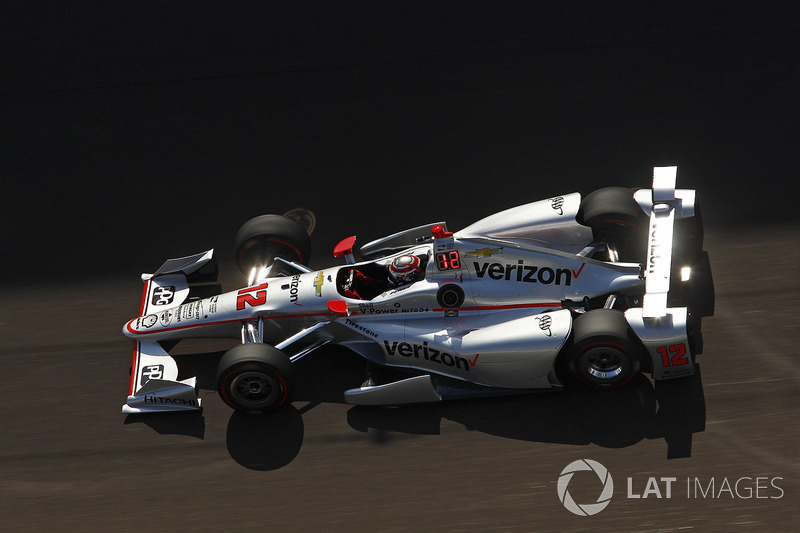 Crash: Will Power, Team Penske, Chevrolet