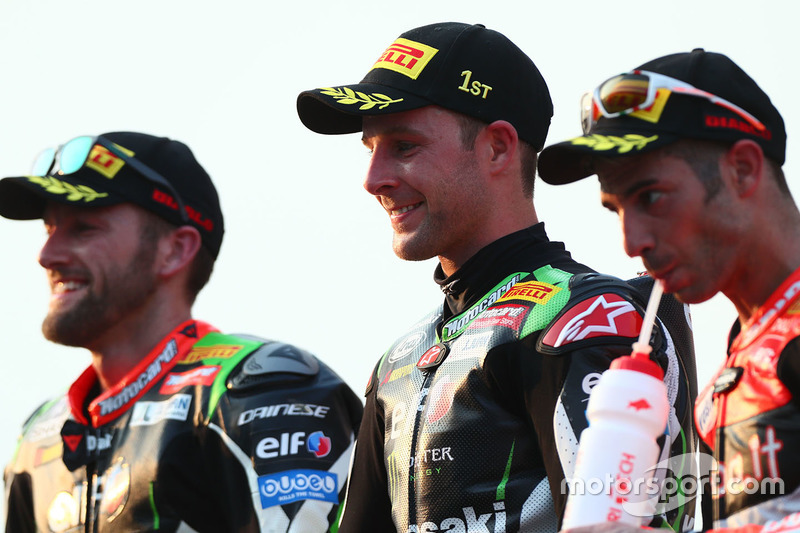Podium: race winner Jonathan Rea, Kawasaki Racing, second place Tom Sykes, Kawasaki Racing, third place Marco Melandri, Ducati Team