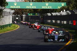 Lewis Hamilton, Mercedes AMG F1 W08, leads Sebastian Vettel, Ferrari SF70H, Valtteri Bottas, Mercedes AMG F1 W08, Kimi Raikkonen, Ferrari SF70H, Max Verstappen, Red Bull Racing RB13