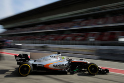 Sergio Perez, Sahara Force India F1 VJM10 leaves the pits