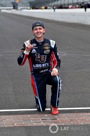 Race winner William Byron, JR Motorsports Chevrolet