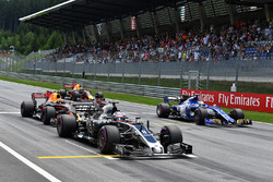 Romain Grosjean, Haas F1 Team VF-17 practice start