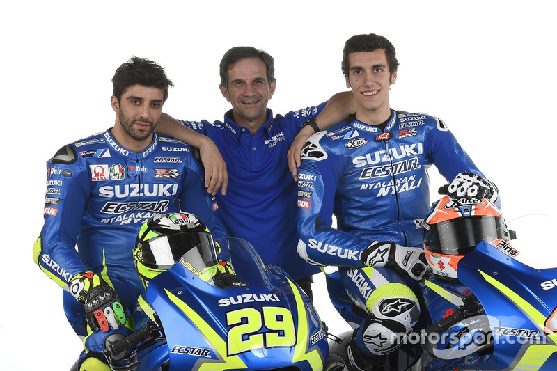 Andrea Iannone, Alex Rins en Davide Brivio, Team Manager, Team Suzuki Ecstar MotoGP