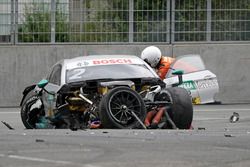 The car of Gary Paffett, Mercedes-AMG Team HWA, Mercedes-AMG C63 DTM after the crash