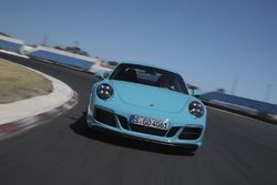 Porsche 911 GTS