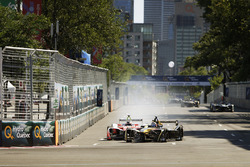 Felix Rosenqvist, Mahindra Racing, battles with Stéphane Sarrazin, Techeetah