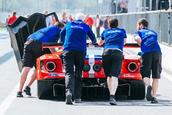 #67 Ford Chip Ganassi Racing Ford GT: Andy Priaulx, Harry Tincknell