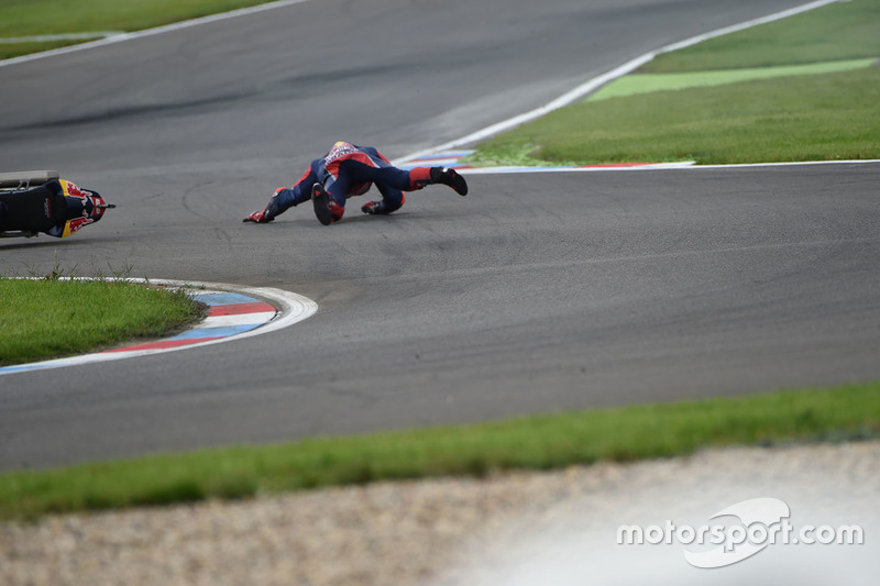 La caduta di Stefan Bradl, Honda World Superbike Team
