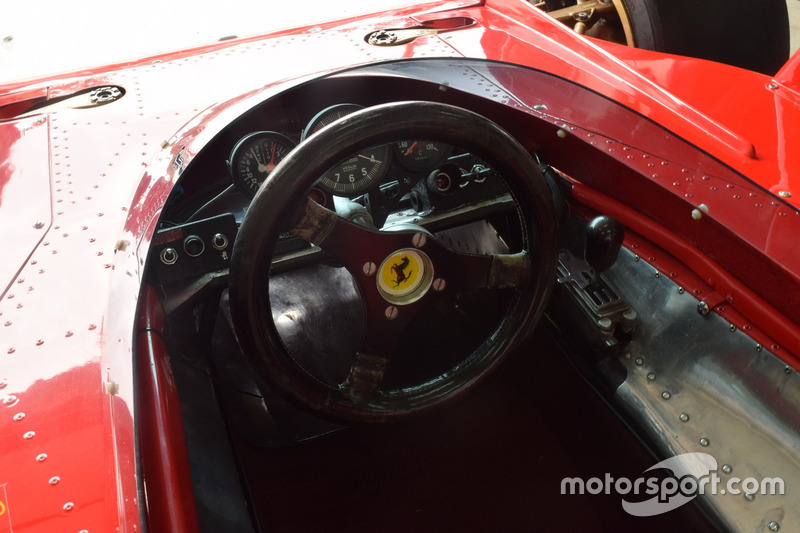 Abitacolo Ferrari 312 B3 "spazzaneve"