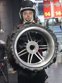 Tyre blowout