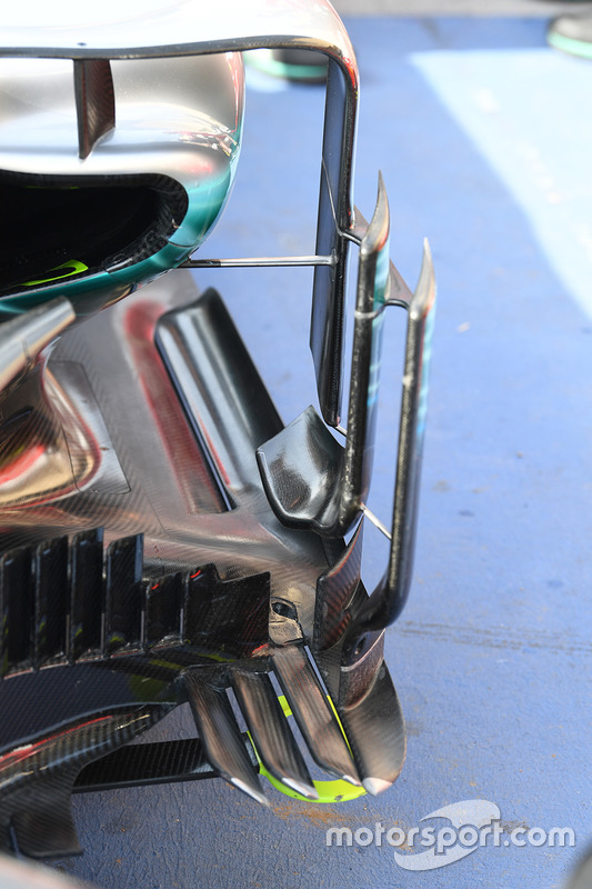 Mercedes AMG F1 W08 sidepod detail