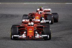 Sebastian Vettel, Ferrari SF70H, Kimi Raikkonen, Ferrari SF70H