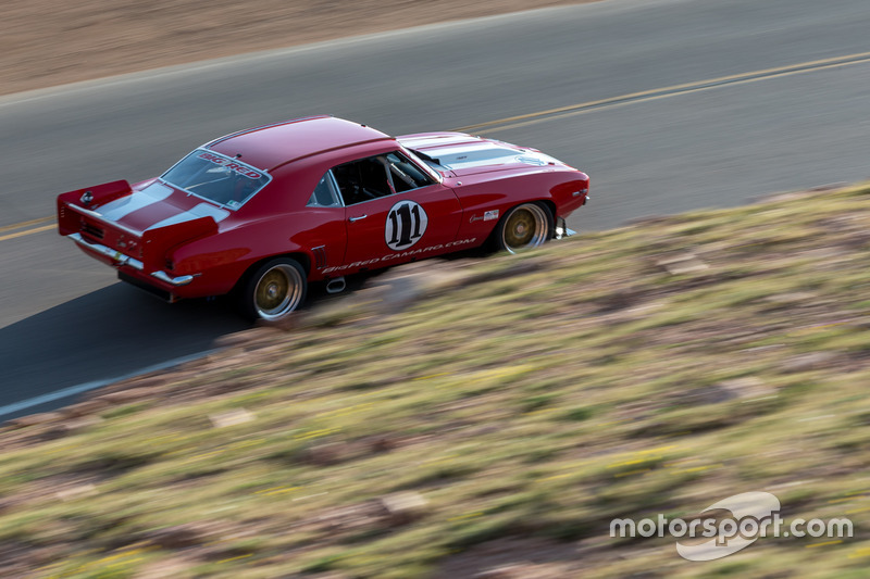 №111 Chevrolet Camaro: Ар-Джей Готтлиб