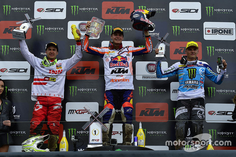 Podio MX2