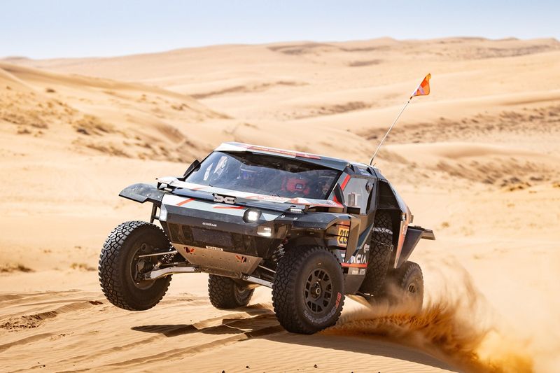 #219 I Dacia Sandriders Dacia: Sebastien Loeb, Edouard Boulanger