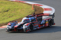#8 Audi Sport Team Joest Audi R18 e-tron quattro: Lucas di Grassi, Loic Duval, Oliver Jarvis
