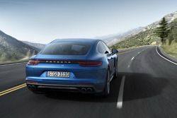 Nuova Porsche Panamera