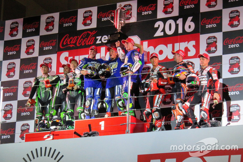 Podyum: 1. #21 Yamaha Factory Racing Team: Katsuyuki Nakasuga, Pol Espargaro, Alex Lowes, 2. #87 Tea