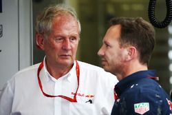 Dr. Helmut Marko, Red Bull Motorsport Consultor con Christian Horner, jefe de equipo de carreras de 