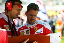 Sebastian Vettel, Ferrari on the grid