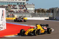 Kevin Magnussen, Renault Sport F1 Team RS16
