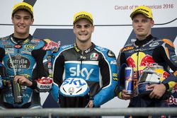 Podium : le vainqueur Romano Fenati, SKY Racing Team VR46, KTM; le deuxième, Jorge Navarro, Estrella Galicia 0,0, Honda; le troisième, Brad Binder, Red Bull KTM Ajo, KTM