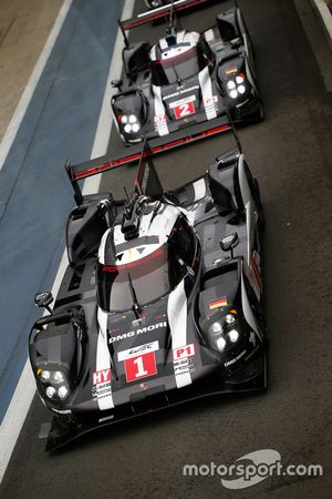 #1 Porsche Team Porsche 919 Hybrid: Timo Bernhard, Mark Webber, Brendon Hartley, #2 Porsche Team Porsche 919 Hybrid: Romain Dumas, Neel Jani, Marc Lieb