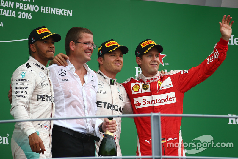 Podium: Race winner Nico Rosberg, Mercedes AMG Petronas F1 W07, second place Lewis Hamilton, Mercedes AMG F1 W07  and third place Sebastian Vettel, Scuderia Ferrari SF16-H