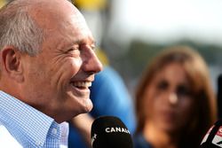 Ron Dennis, McLaren Executive Chairman with the media