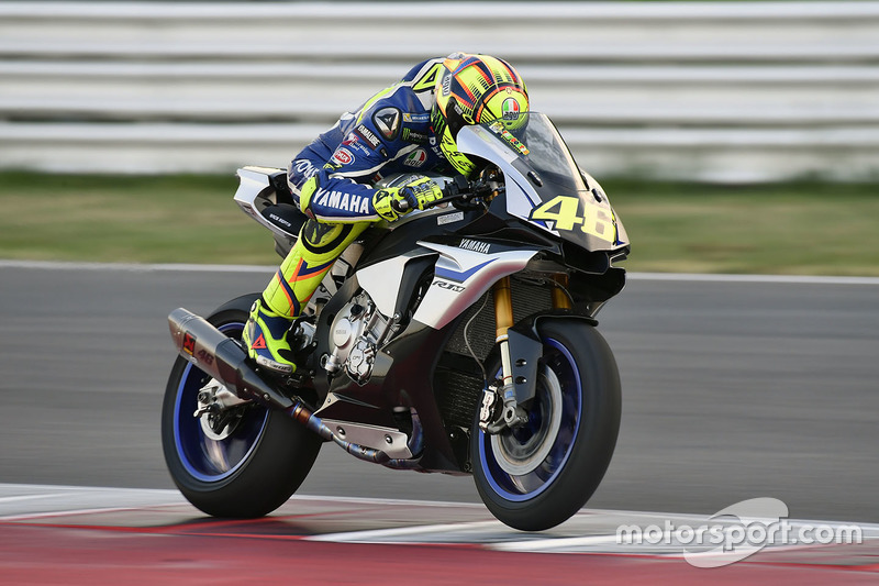 Yamaha R1 (2016)