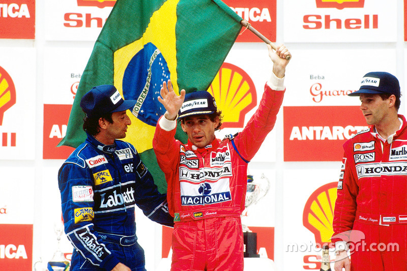 Podium: ganador de la carrera Ayrton Senna, McLaren, segundo lugar Riccardo Patrese, Williams,y terc