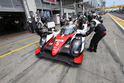 #5 Toyota Racing Toyota TS050 Hybrid: Anthony Davidson, Sébastien Buemi, Kazuki Nakajima