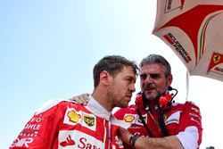 Sebastian Vettel, Ferrari with Maurizio Arrivabene, Ferrari Team Principal on the grid