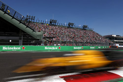 Kevin Magnussen, Renault Sport F1 Team