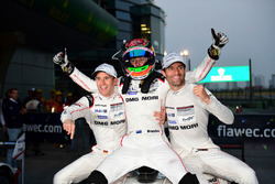 Race winners #1 Porsche Team Porsche 919 Hybrid: Timo Bernhard, Mark Webber, Brendon Hartley