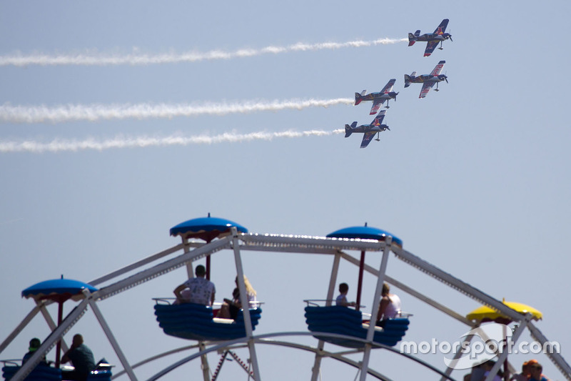 Airshow Flying Bulls