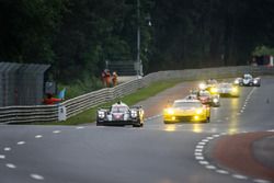 #2 Porsche Team Porsche 919 Hybrid: Romain Dumas, Neel Jani, Marc Lieb