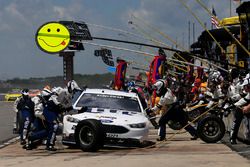 Brad Keselowski, Team Penske Ford pit action