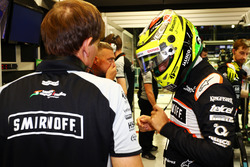 Sergio Perez, Sahara Force India F1 bersama Xavi Martos, Fisioterapis Sahara Force India F1 Team