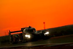 #8 Audi Sport Team Joest Audi R18 e-tron quattro: Lucas di Grassi, Loic Duval, Oliver Jarvis