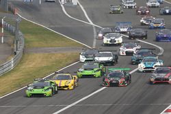 Start action, #19 GRT Grasser Racing Team, Lamborghini Huracan GT3: Michele Beretta, Andrea Piccini, Luca Stolz leads