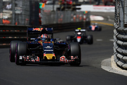 Daniil Kvyat, Scuderia Toro Rosso STR11