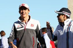 Esteban Gutiérrez, Haas F1 Team con Felipe Massa, Williams