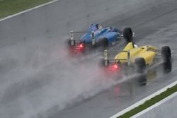 Presley Martono memimpin Akash Gowda, Clark International Speedway, Filipina