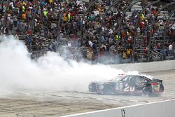 Race winner Erik Jones, Joe Gibbs Racing Toyota